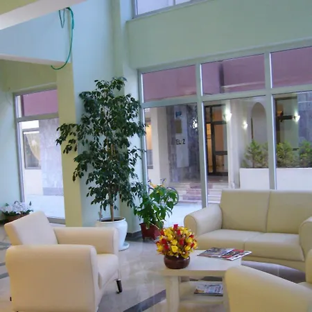 Sirin Отель Кешме